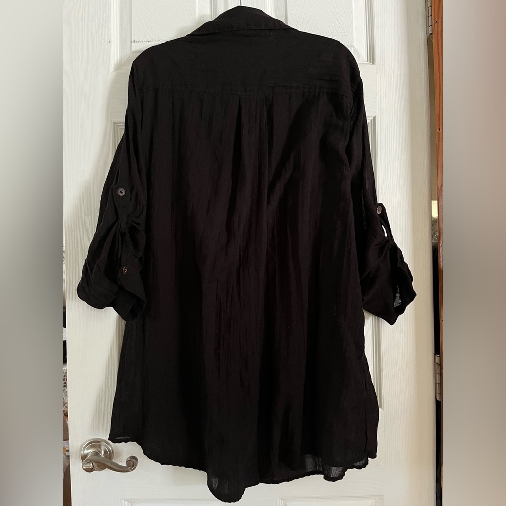Lightweight Black Button-Up Bathing Suit Coverup Shirt 1x - Picture 3 of 3